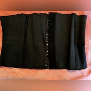 Sqeem 3x Waist Training Corset. Purchased from Livi Rae store in Georgia.